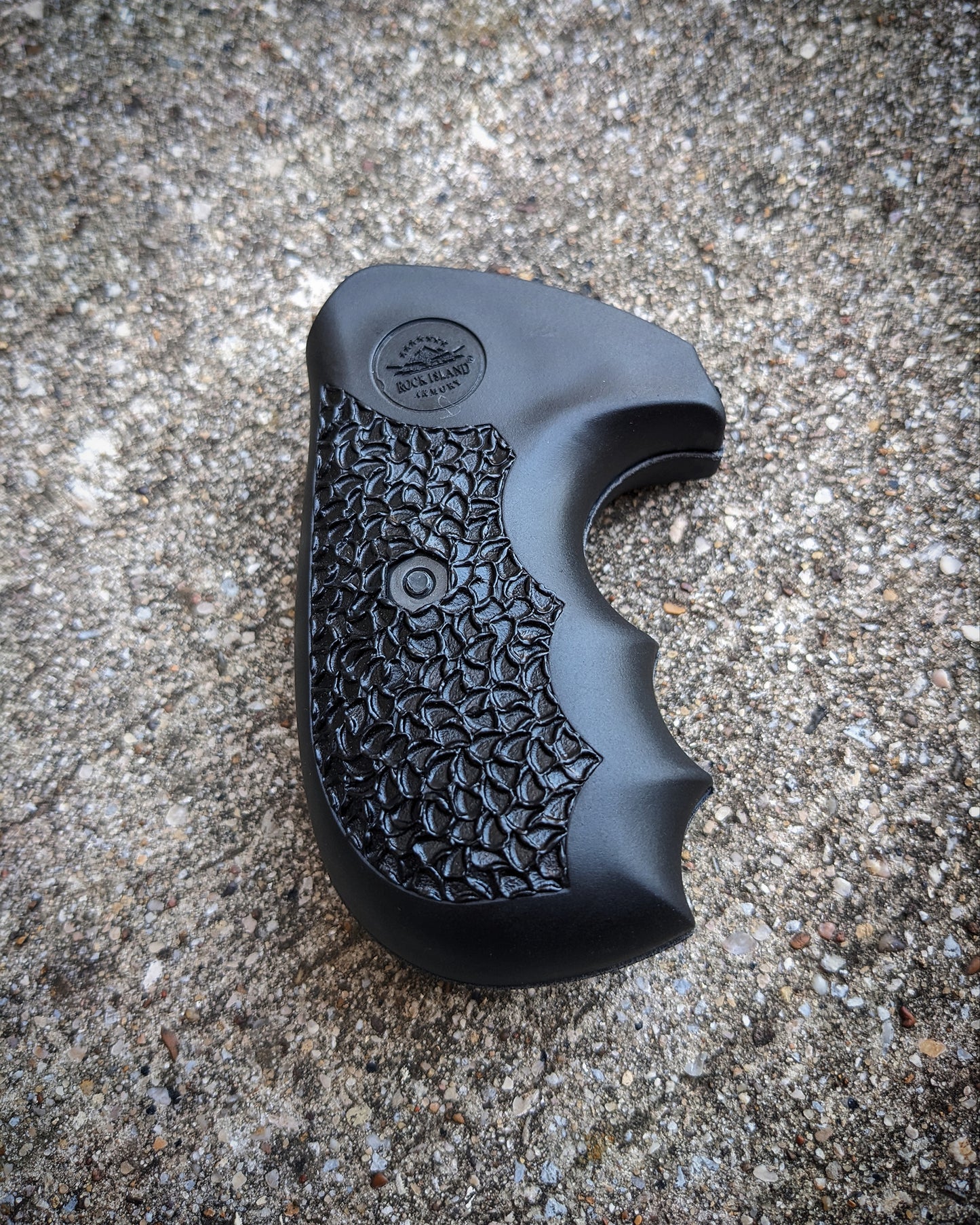 Armscor Rock Island Armory M200 M206 Polymer Grip Stippled - Talons -Half