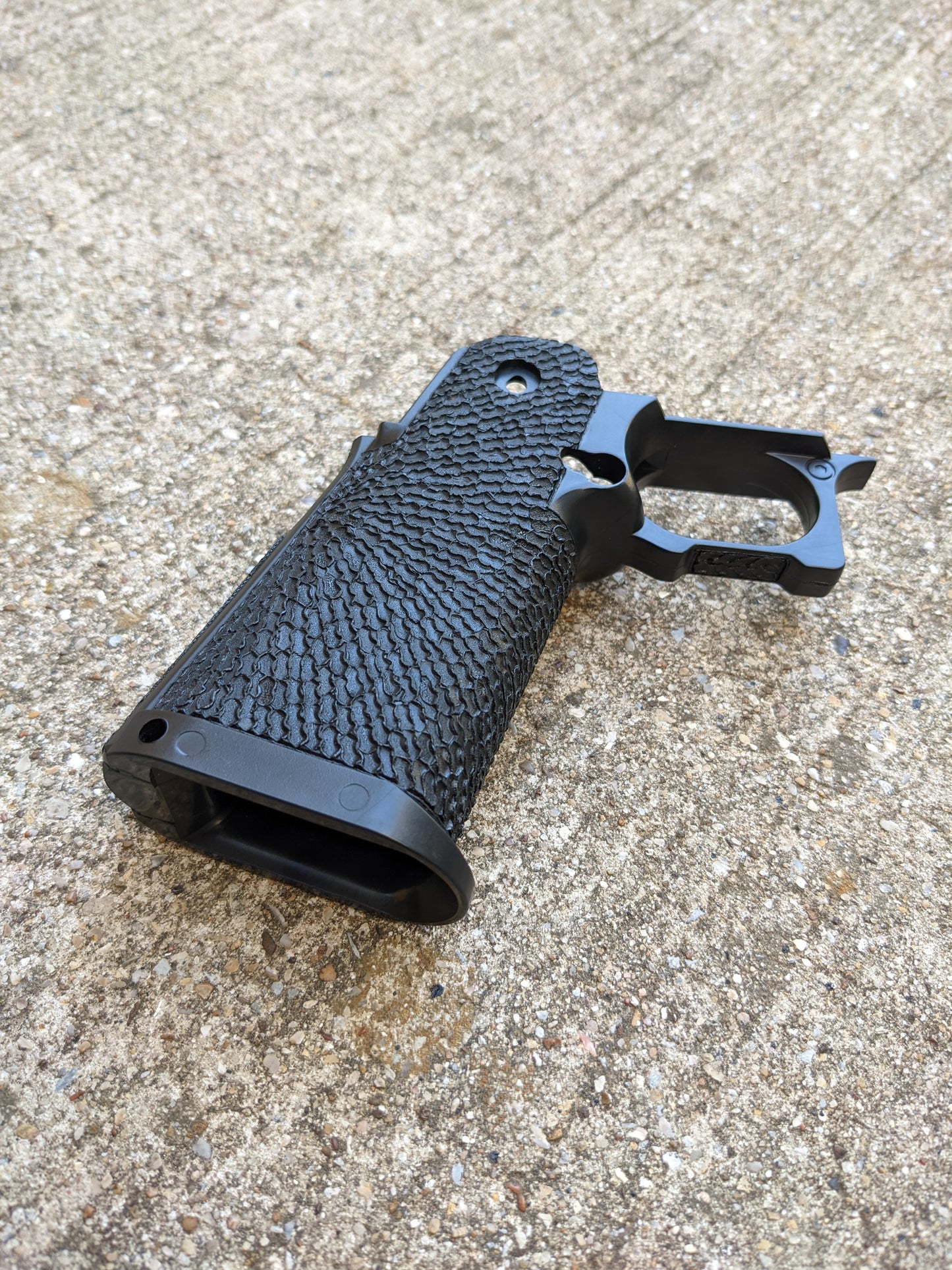 Cow Cow Hi-Capa 4.3/5.1 Stippled Grip - Sun Slinger EXO-RE-WORK