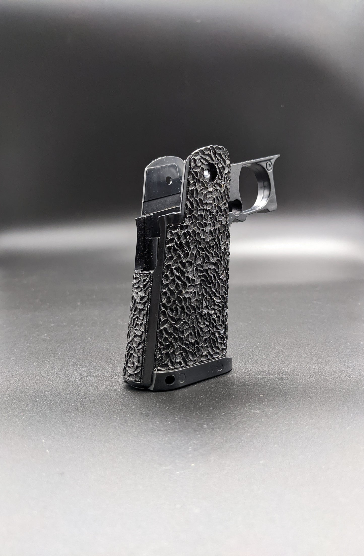 Cow Cow Hi-Capa 4.3/5.1 Stippled Grip - Leaf Hurricane