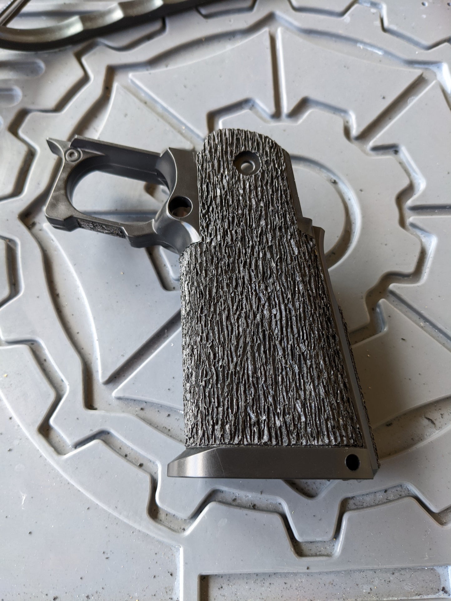 Cow Cow Hi-Capa 4.3/5.1 Stippled Grip - Wood Bark