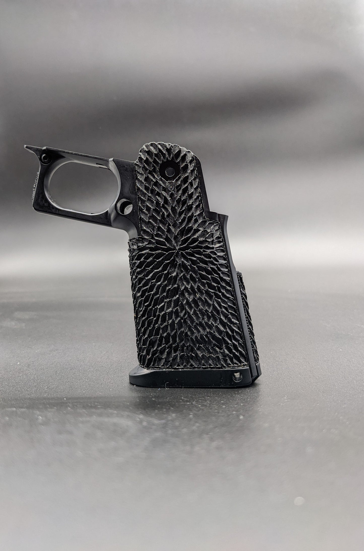 CowCow  Hi-capa grip 4.3/5.1 Airsoft Grip Stippled - Dahlia