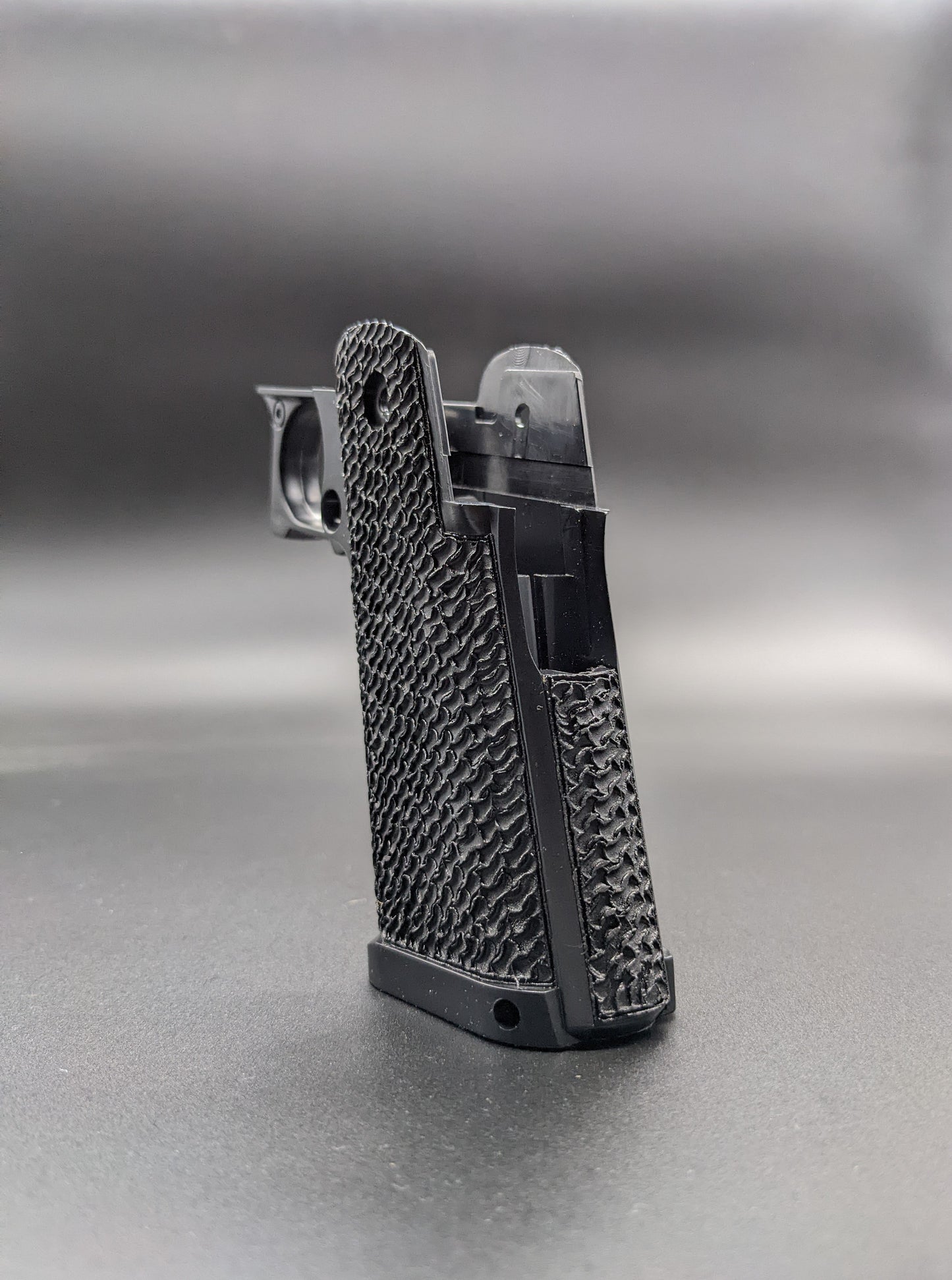 Cow Cow Hi-Capa 4.3/5.1 Stippled Grip - Wave Chaser