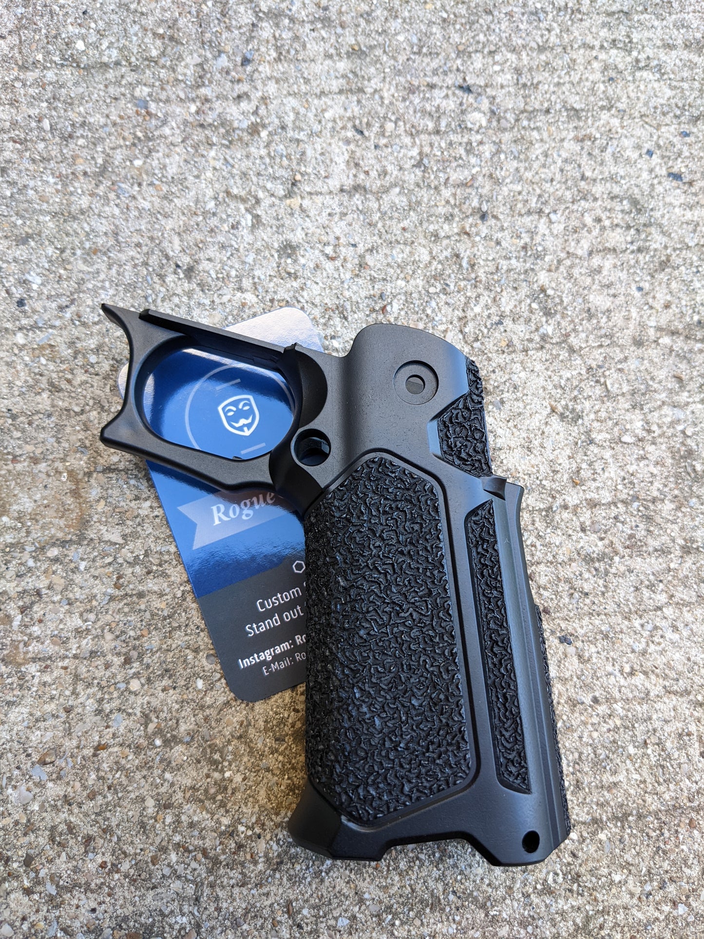 Laylax Slim Grip Type-R - Vector Stipple