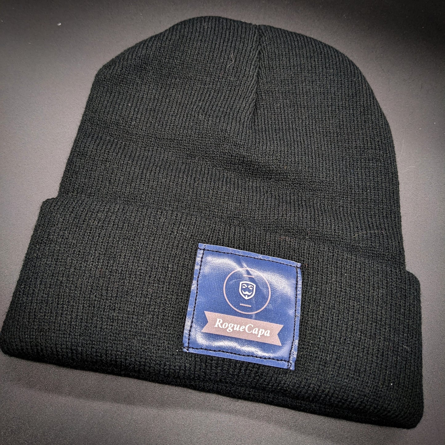 Rogue Capa Knitted Cuffed Beanie