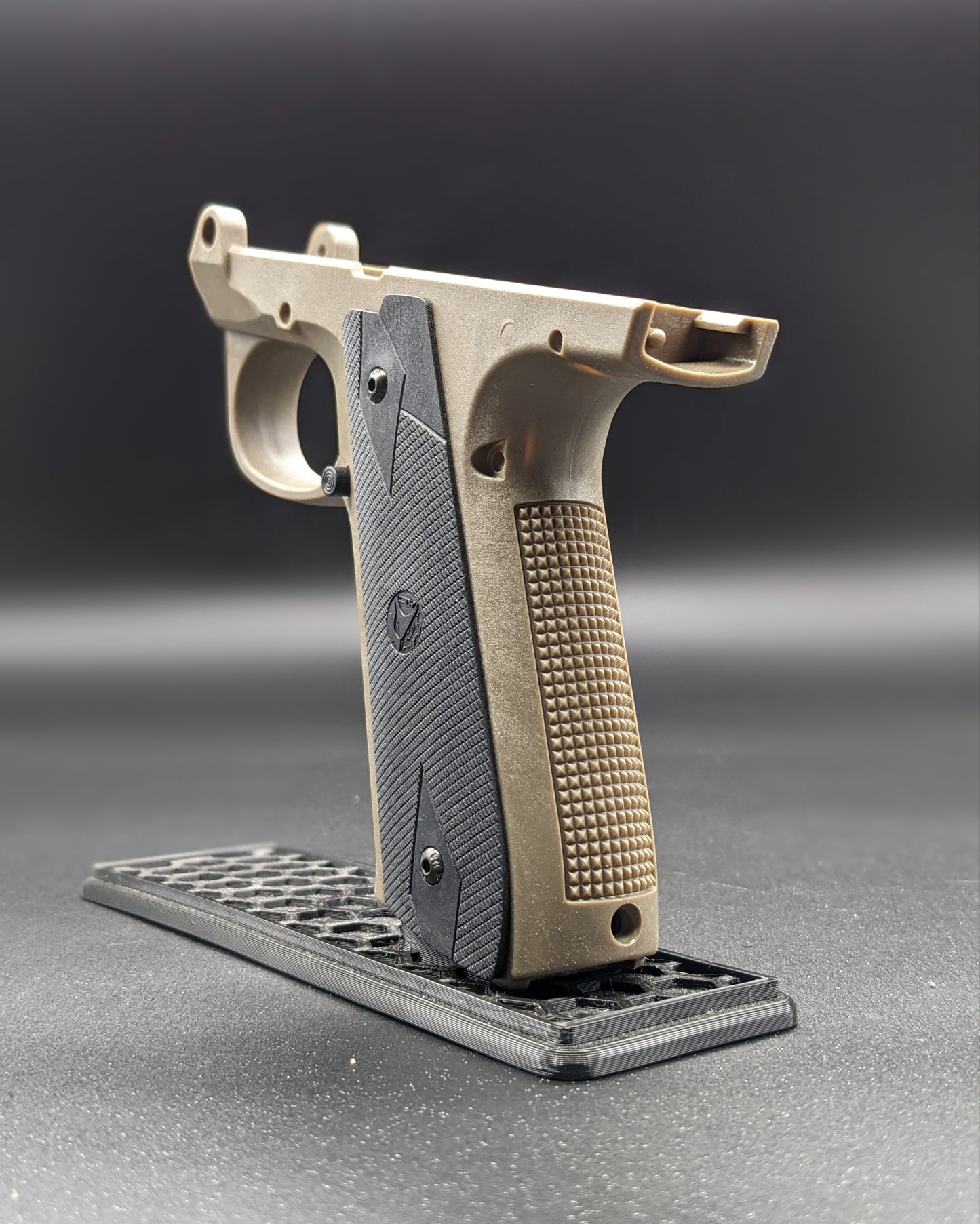 CTM Tac Action Army AAP-01 Grip - Tan (Stock)