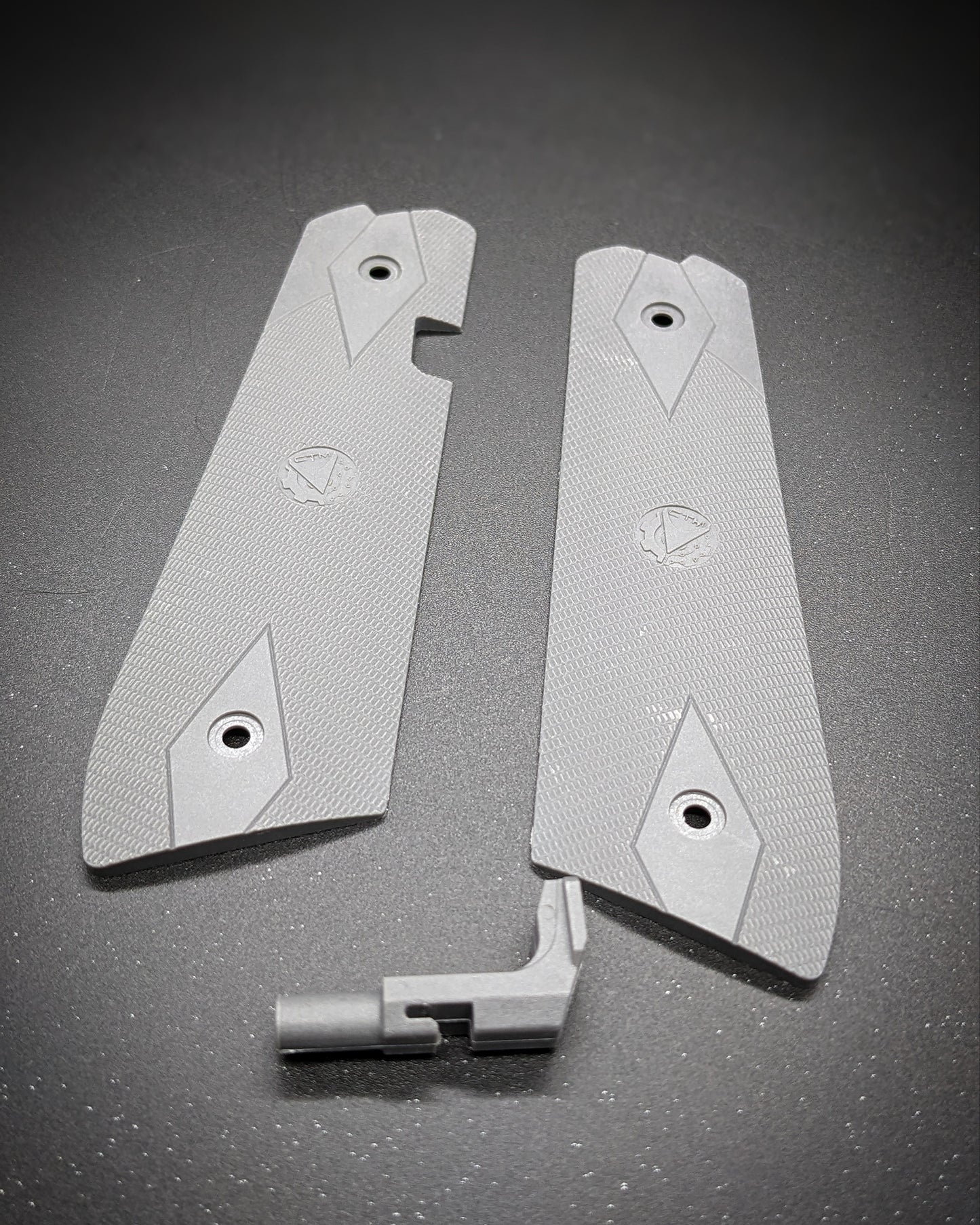 CTM AAP-01 Grip Panels