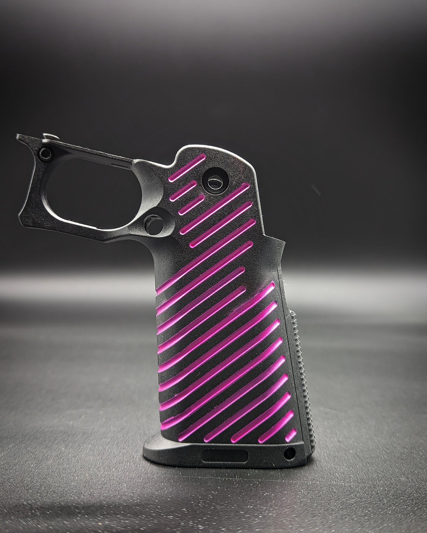 ICS 4.3/5.1 Hi-Capa Airsoft Grip - Stock (Metallic Pink Lines)