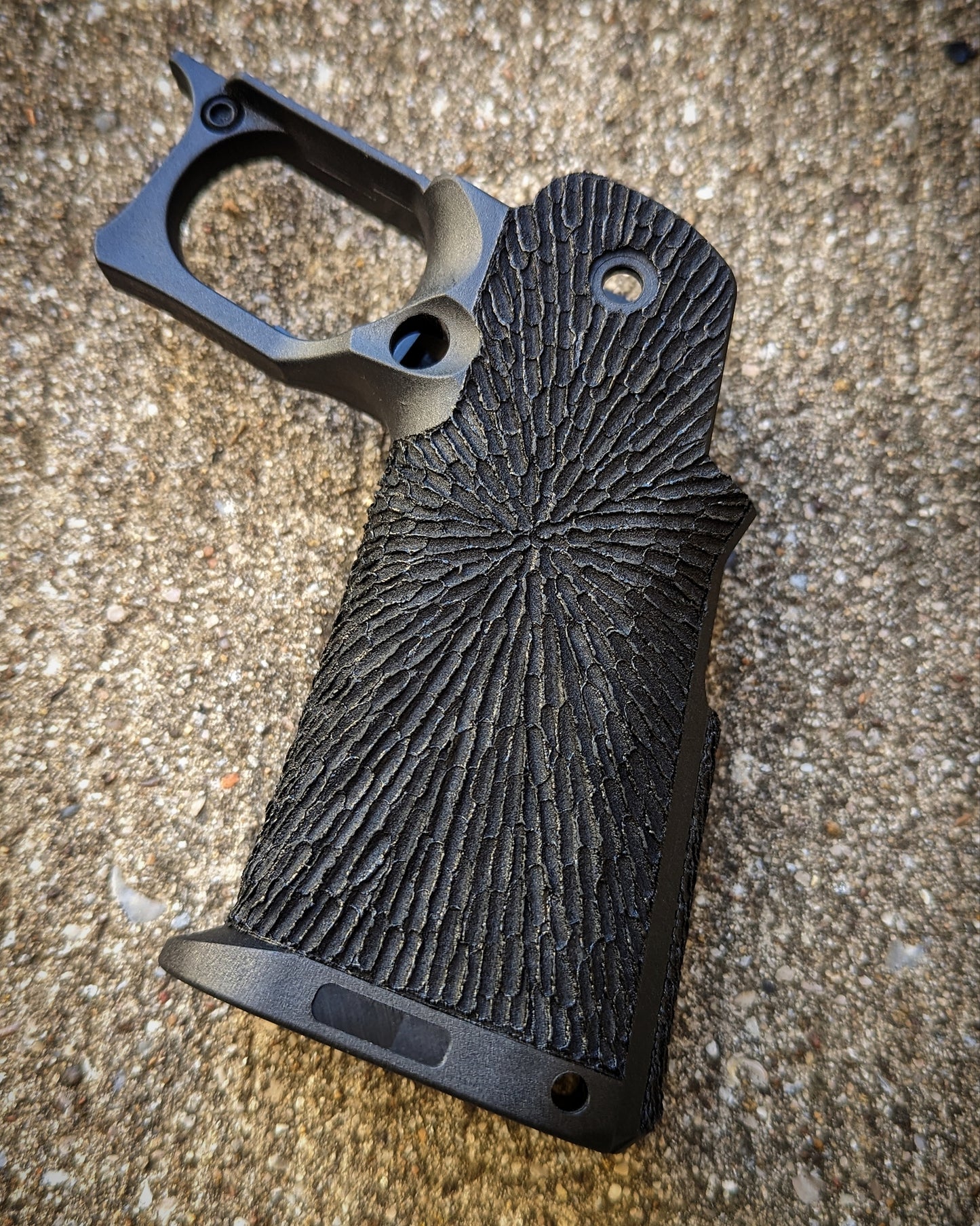 ICS 4.3/5.1 Hi-Capa Airsoft Grip Custom Stippled - Outburst Special