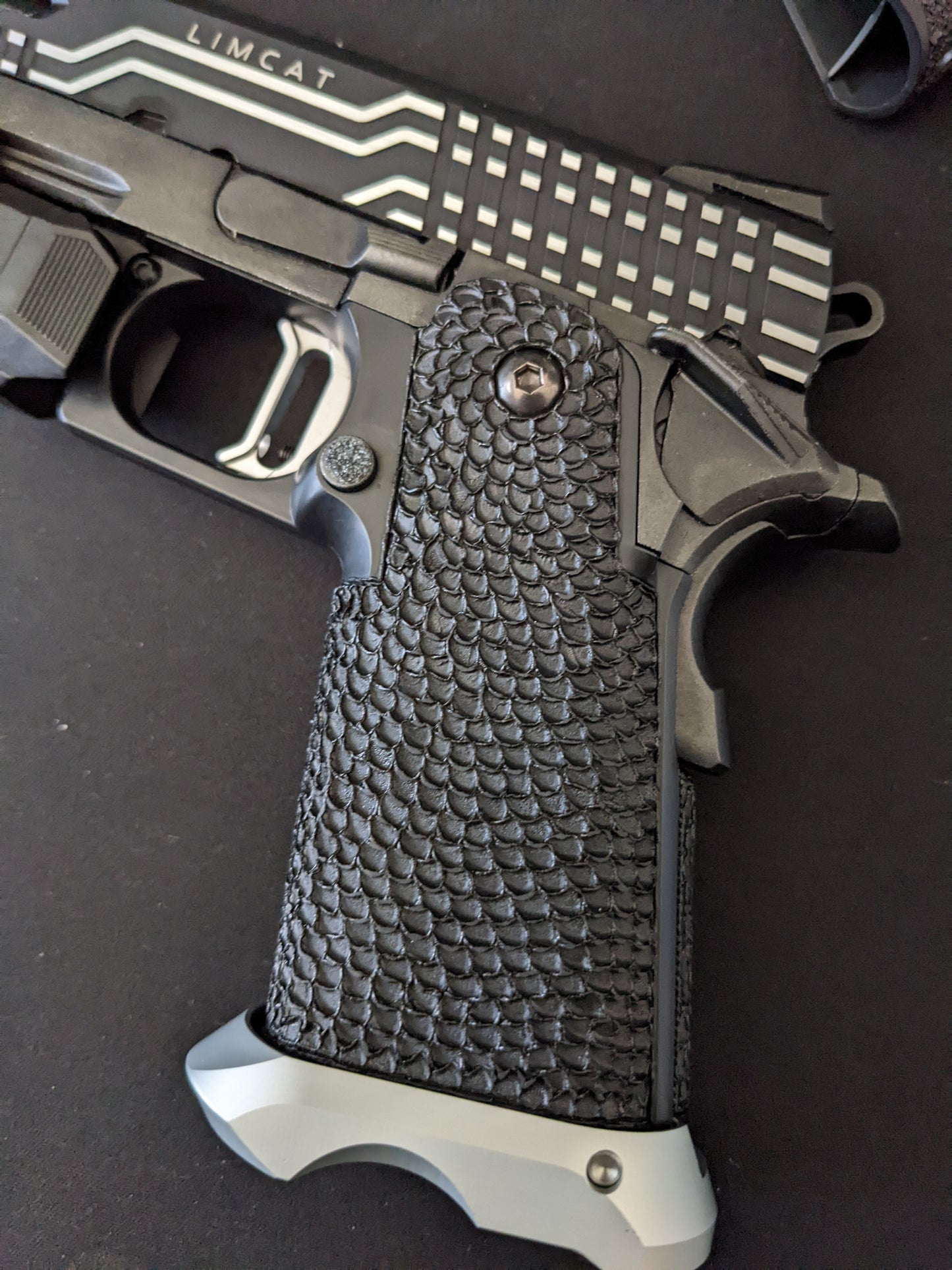 Airsoft Tokyo Marui Hi-Capa 4.3 Gas Blowback Custom Build - Luna