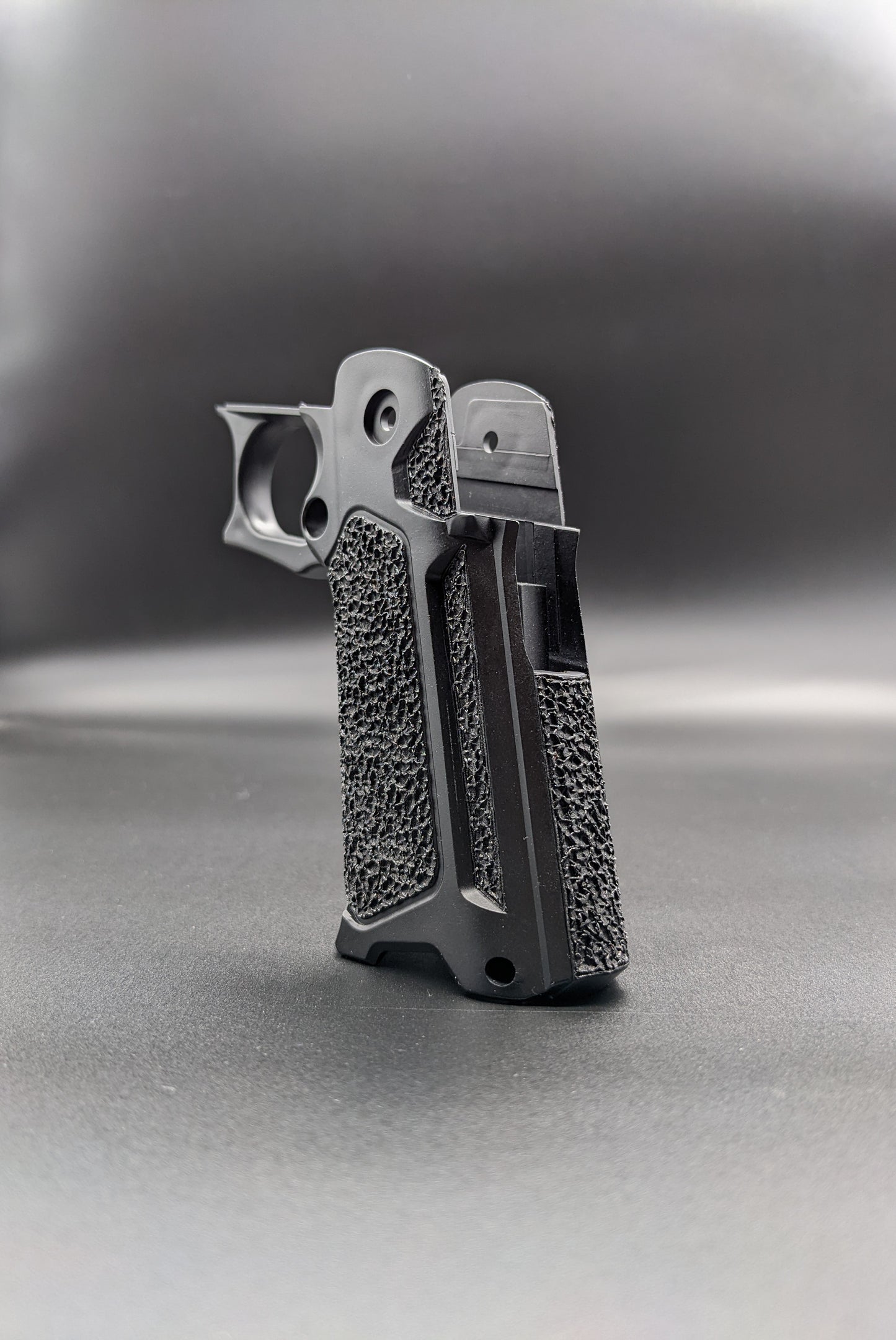 Laylax Hi-Capa 4.3/5.1 Slim Grip Type-R - Parasite