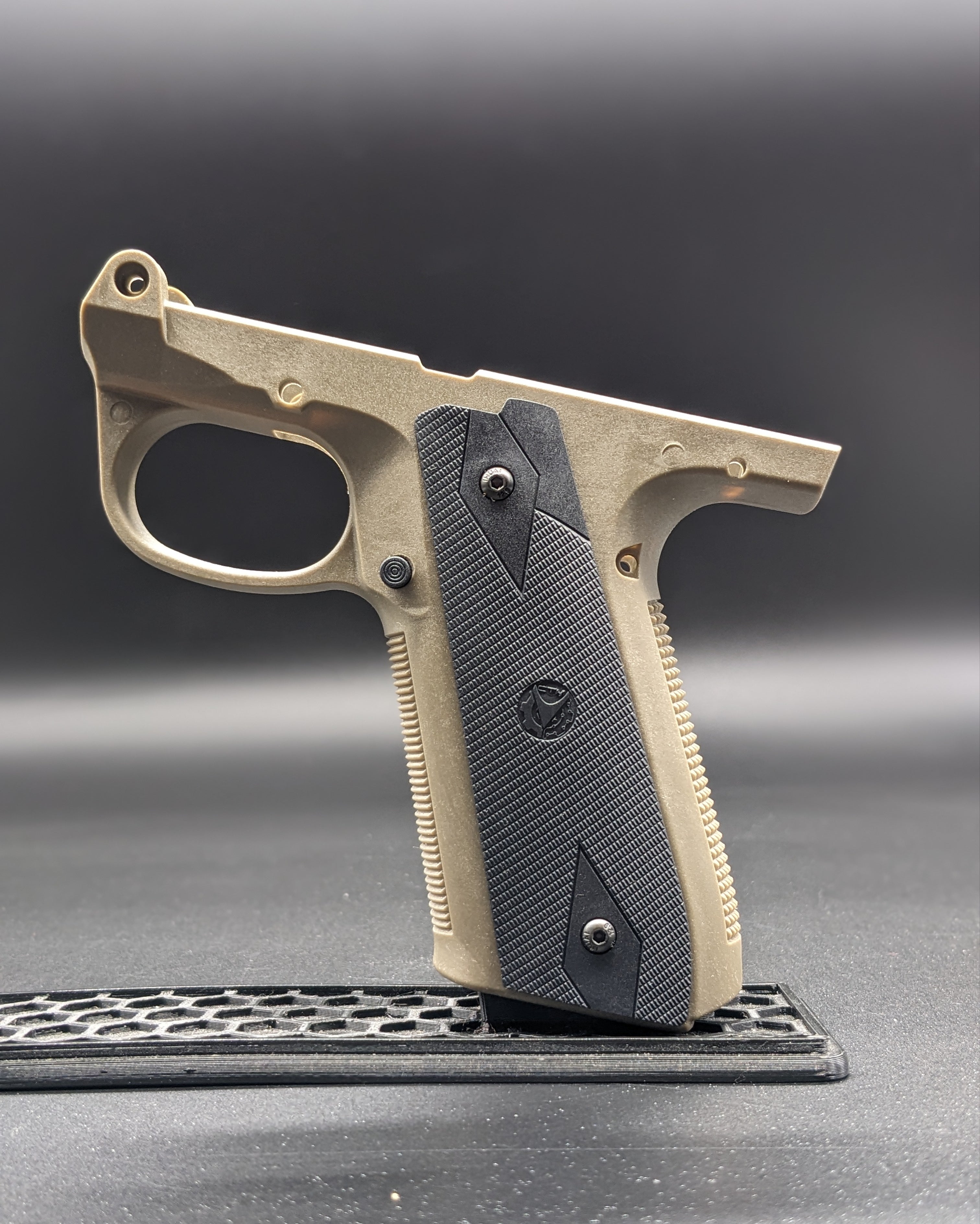 CTM Tac Action Army AAP-01 Grip - Tan (Stock) – roguecapa